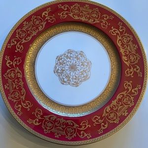 Edgerton Red and Gold Filigree Medallion Dinner Plates